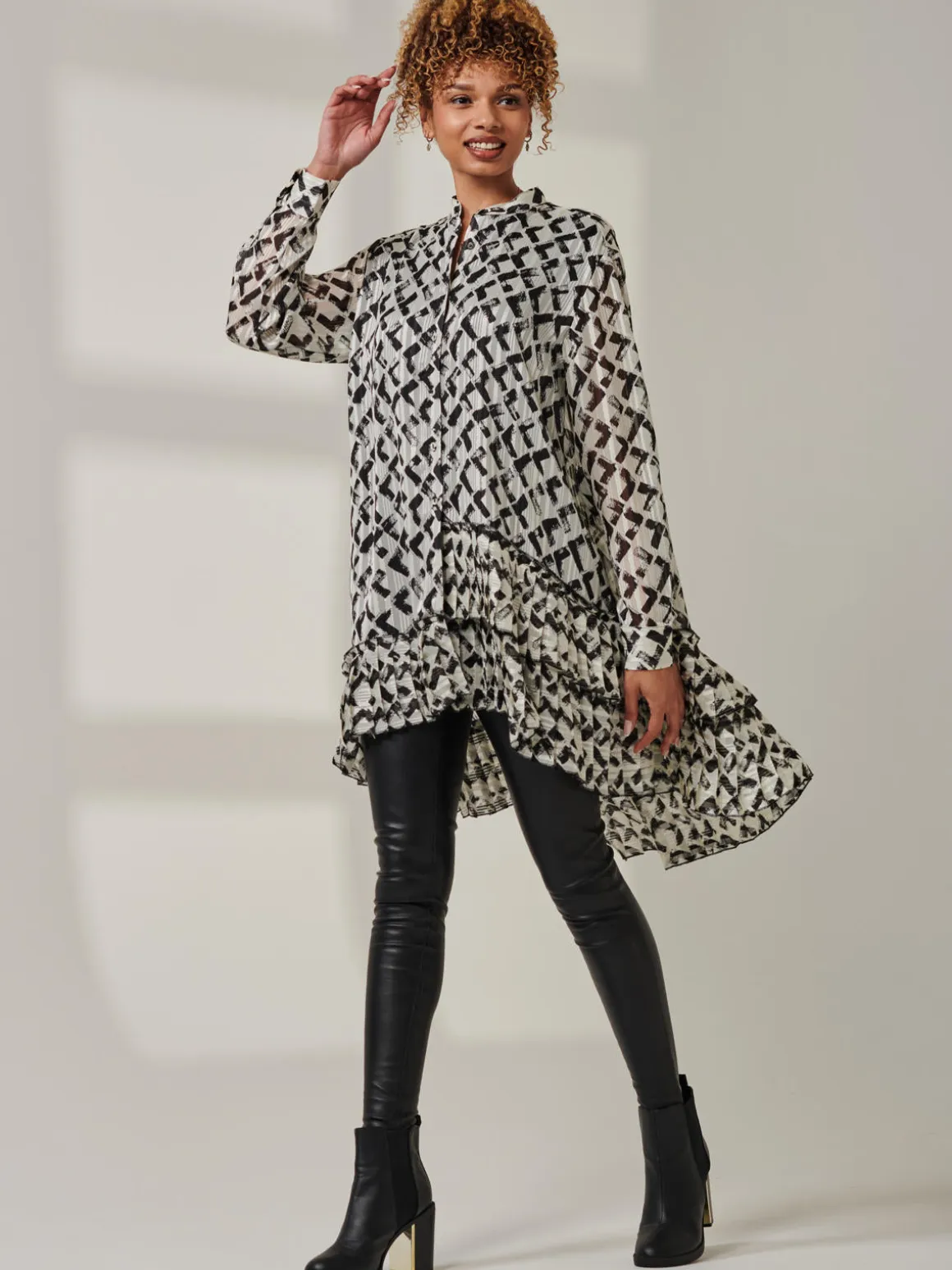Asymmetric Tiered Hem Shirt, Black Abstract
