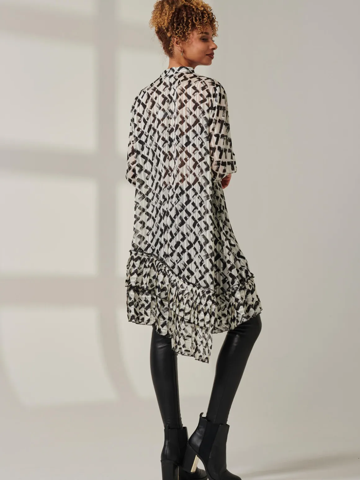 Asymmetric Tiered Hem Shirt, Black Abstract