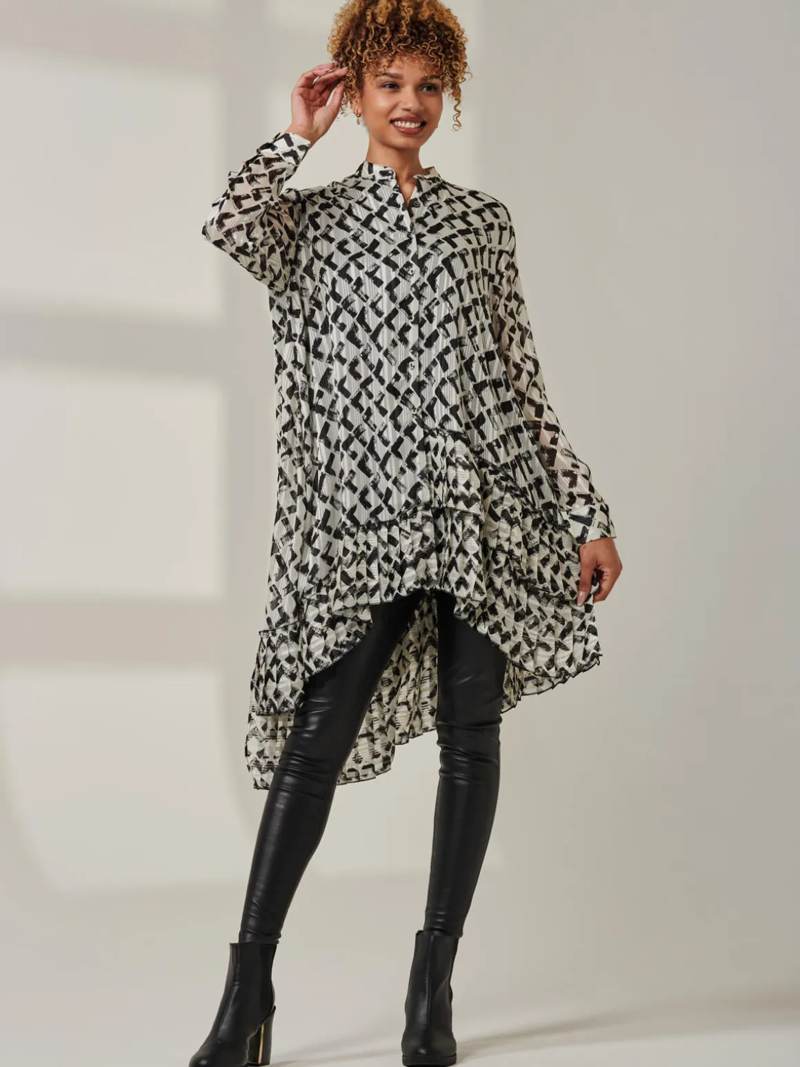 Asymmetric Tiered Hem Shirt, Black Abstract