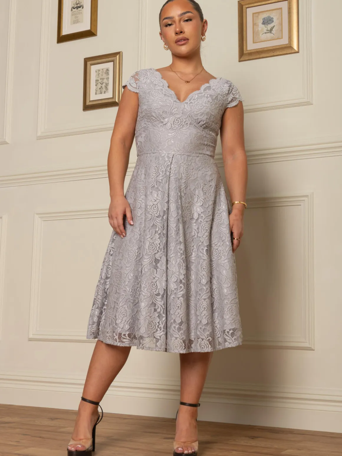 Cap Sleeve Scalloped Lace Dress, Grey
