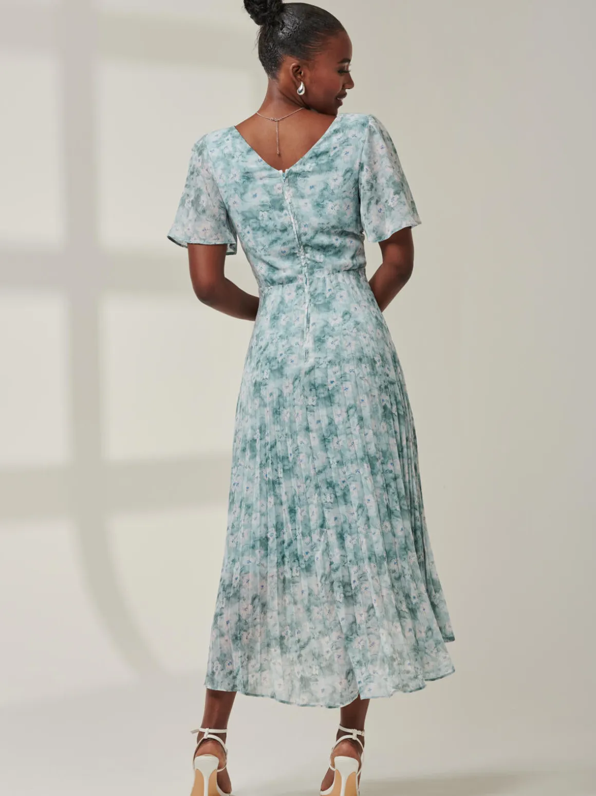 Chelsea Pleated Chiffon Dip Hem Maxi Dress, Blue Abstract