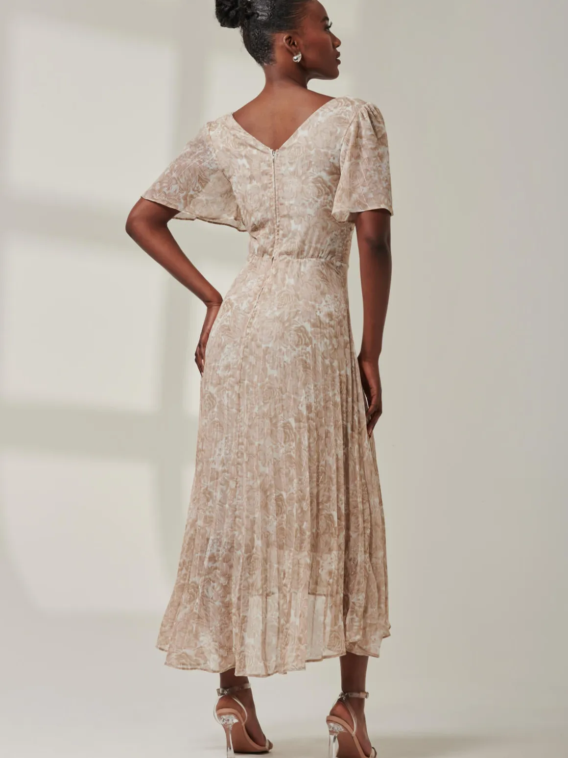 Chelsea Pleated Chiffon Dip Hem Maxi Dress, Taupe Multi