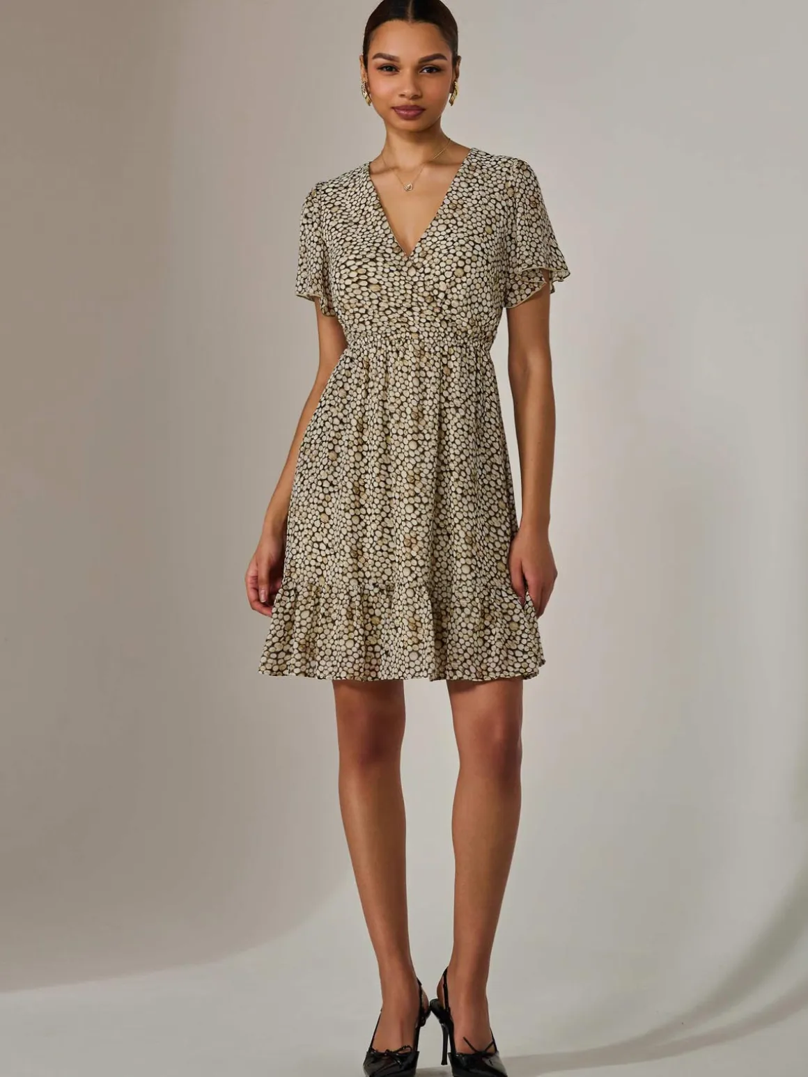 Chiffon Short Sleeve Tie Waist Mini Dress, Black Cream