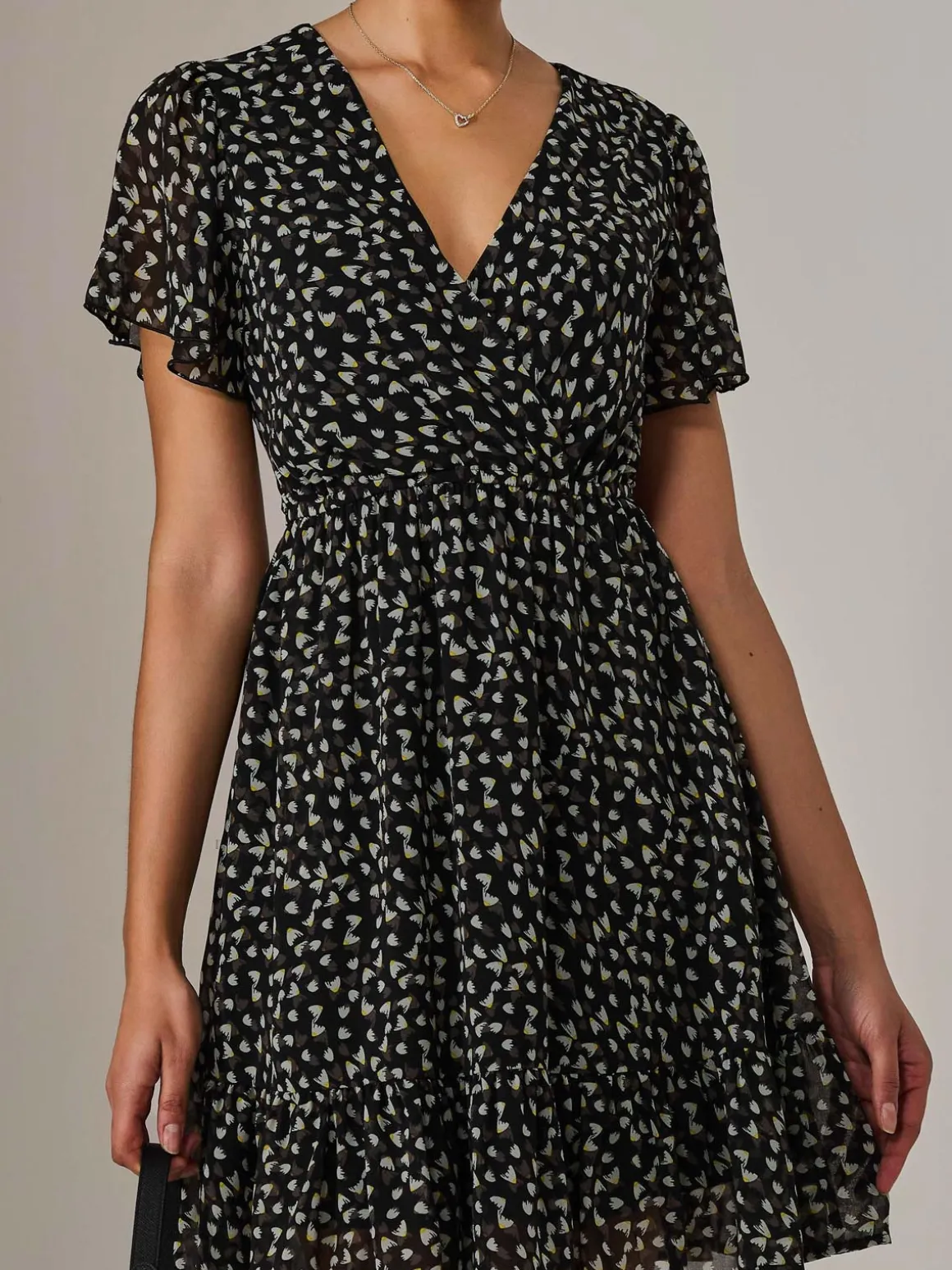 Chiffon Short Sleeve Tie Waist Mini Dress, Black Pattern