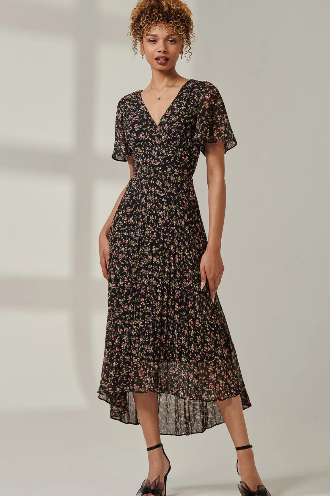 Floral Chiffon V Neck Midaxi Dress, Black Ditsy