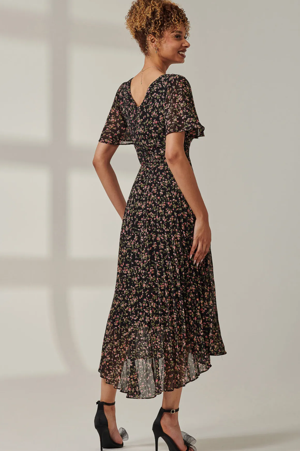 Floral Chiffon V Neck Midaxi Dress, Black Ditsy