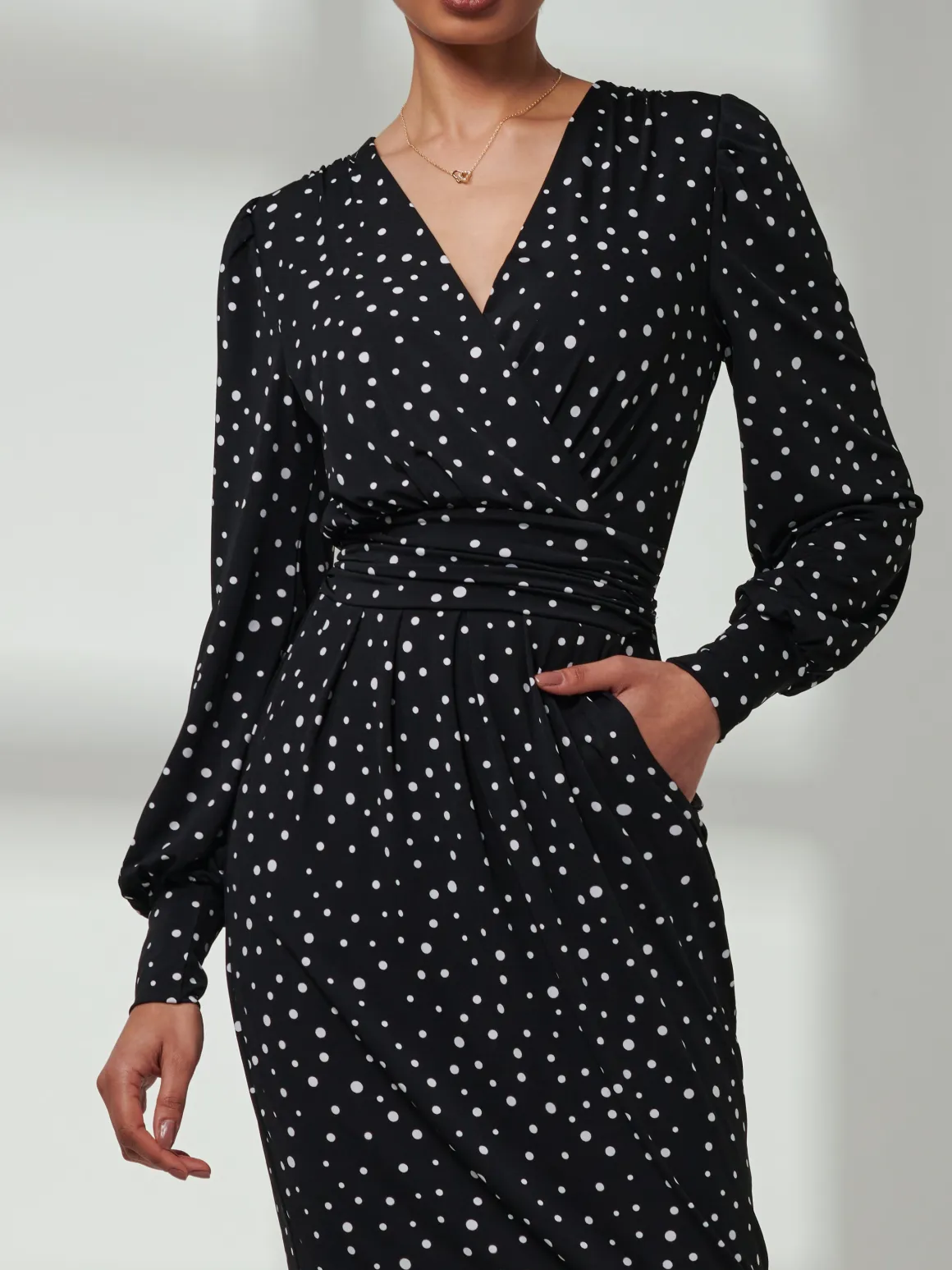 Gwen Print Long Sleeve Pegged Dress, Black Spot