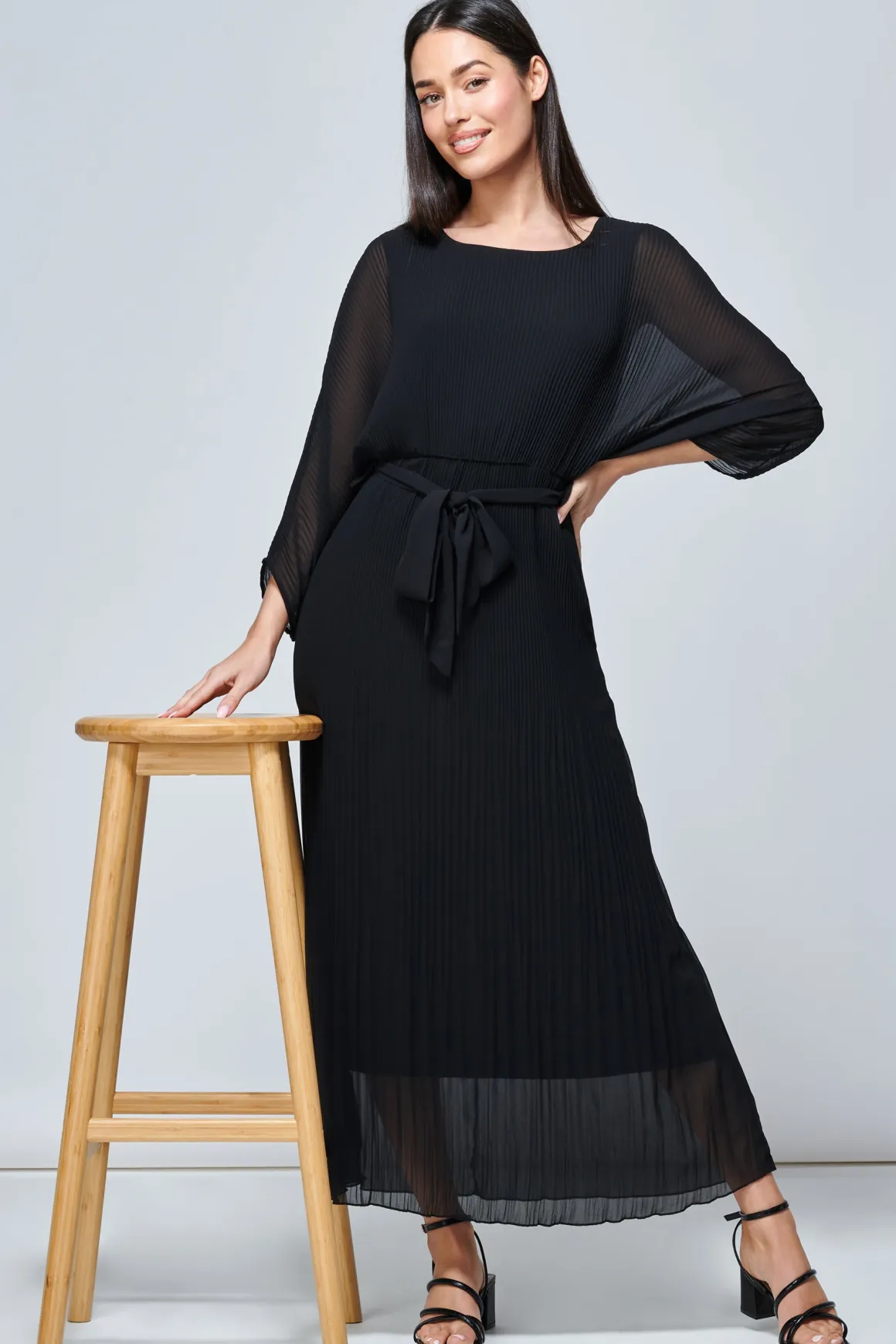 Lilyana Chiffon Pleated Maxi Dress, Black