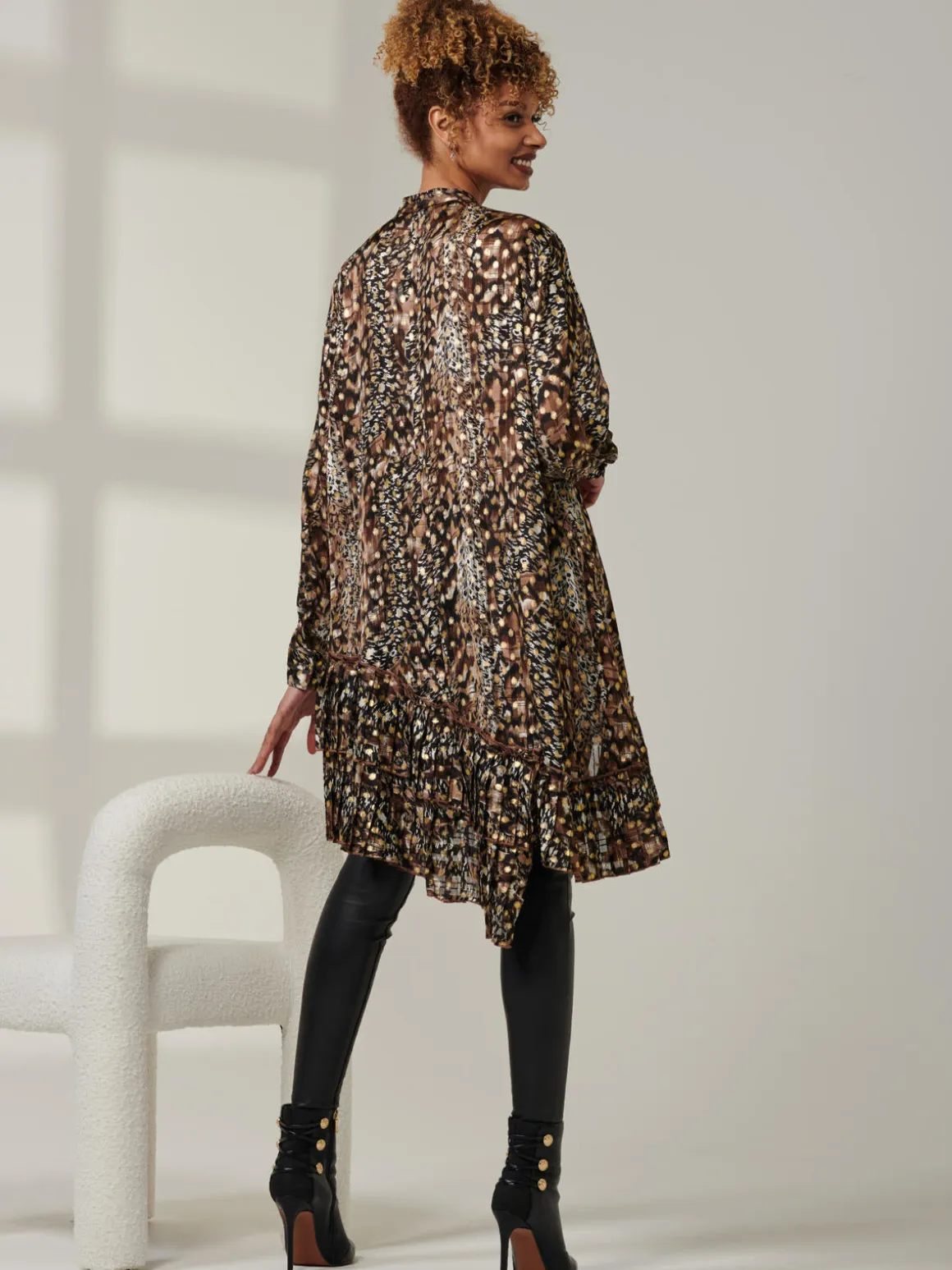Metallic Dot Asymmetric Hem Shirt, Animal Multi