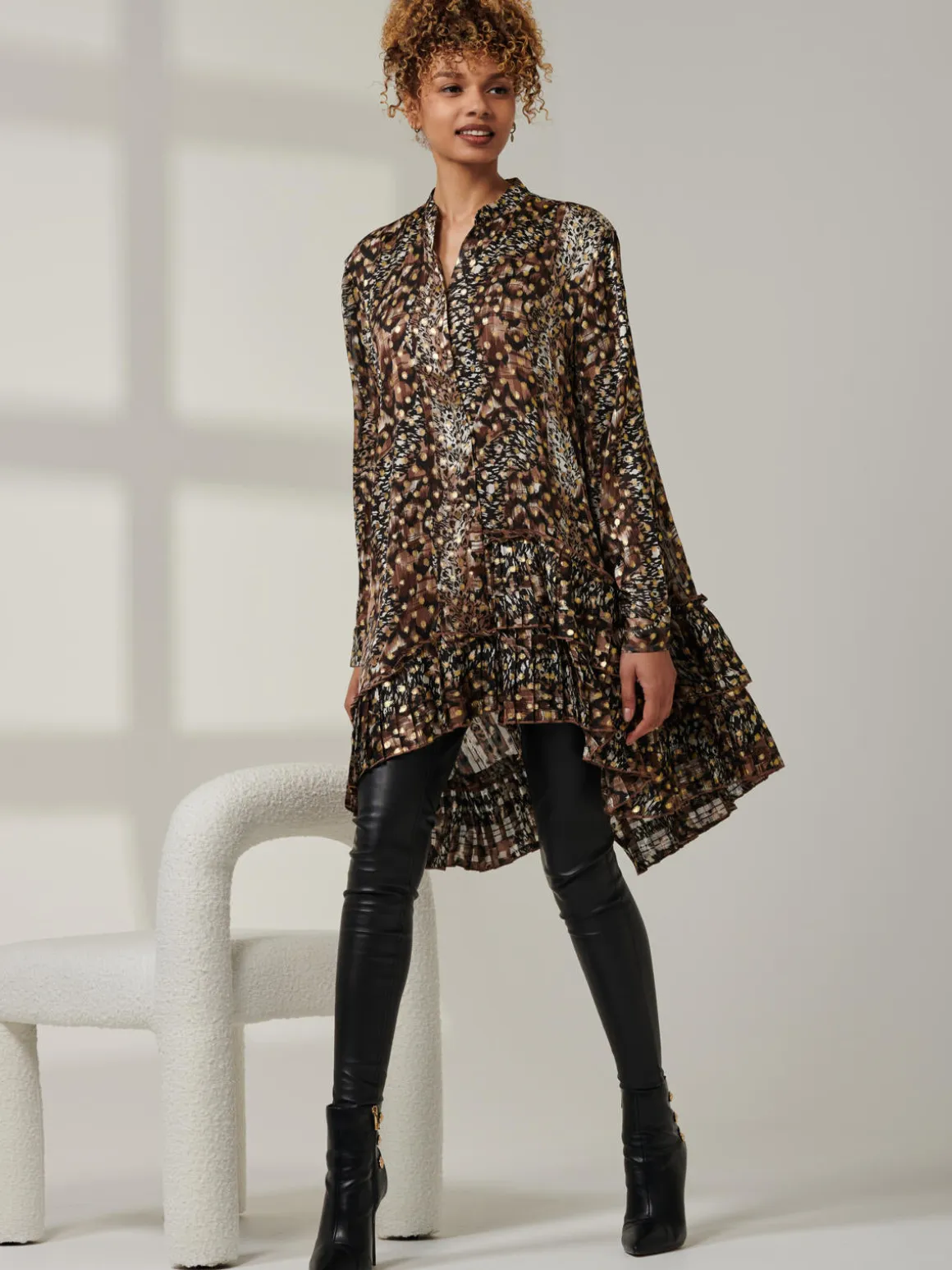 Metallic Dot Asymmetric Hem Shirt, Animal Multi