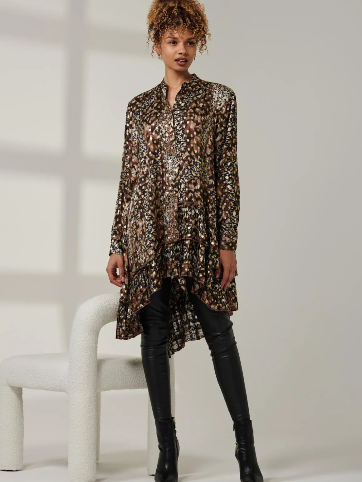 Metallic Dot Asymmetric Hem Shirt, Animal Multi