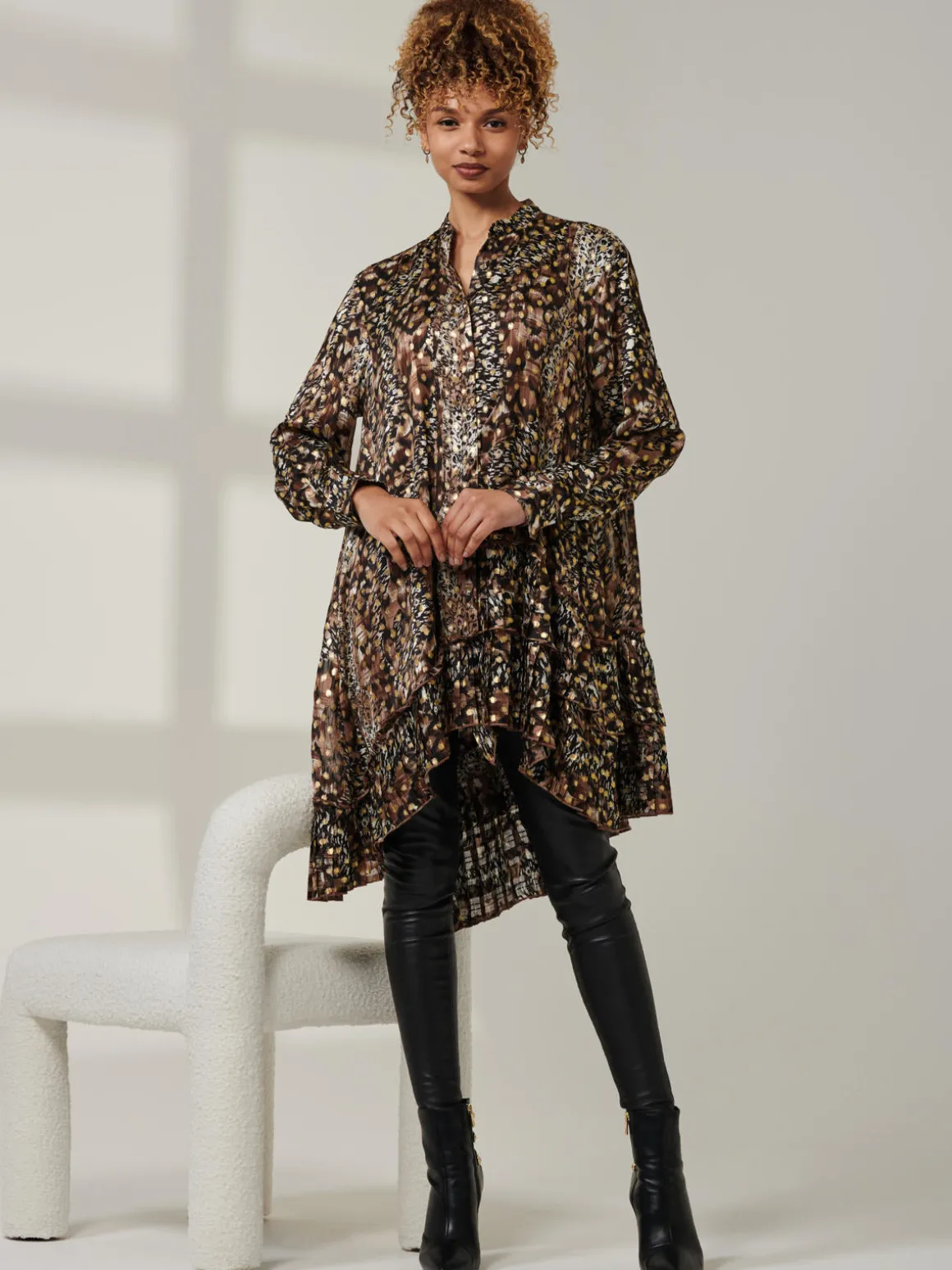 Metallic Dot Asymmetric Hem Shirt, Animal Multi