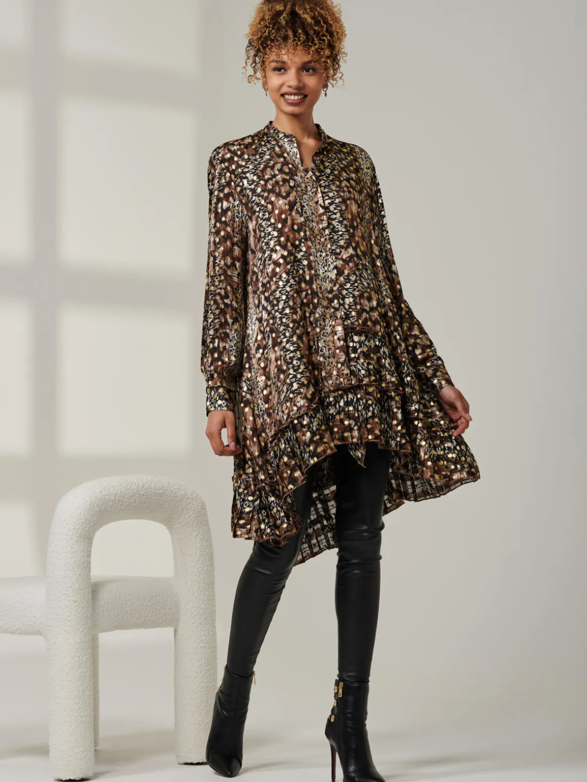 Metallic Dot Asymmetric Hem Shirt, Animal Multi