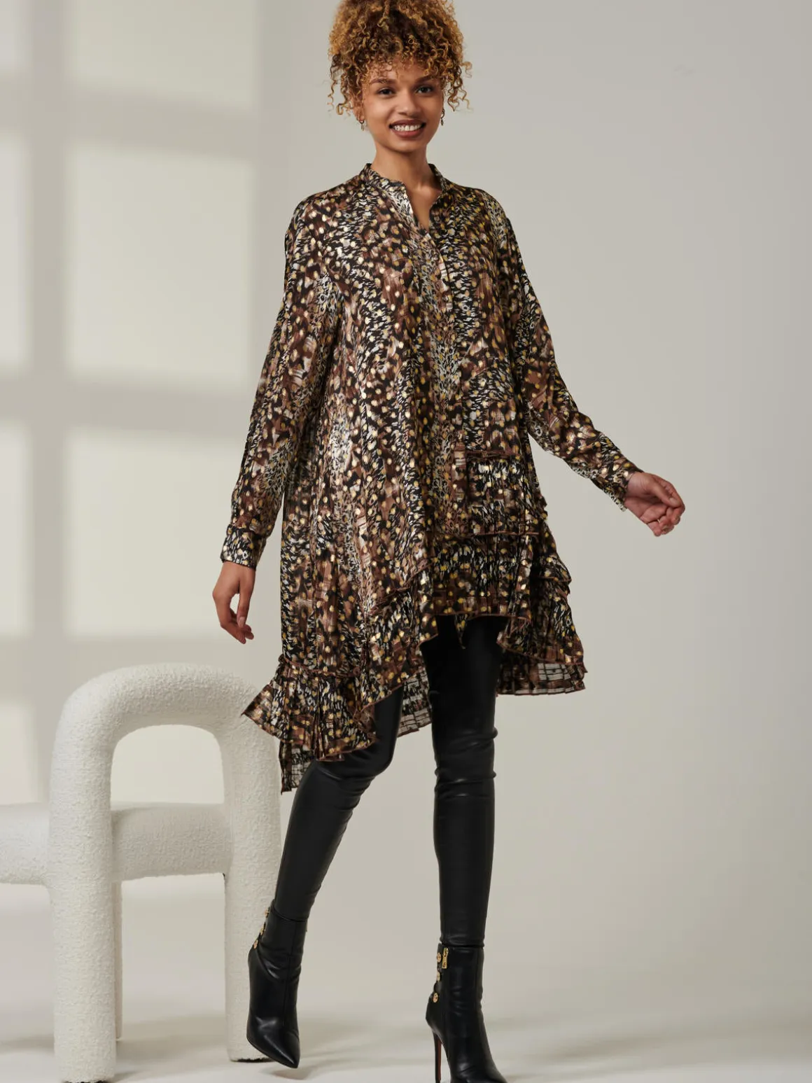 Metallic Dot Asymmetric Hem Shirt, Animal Multi