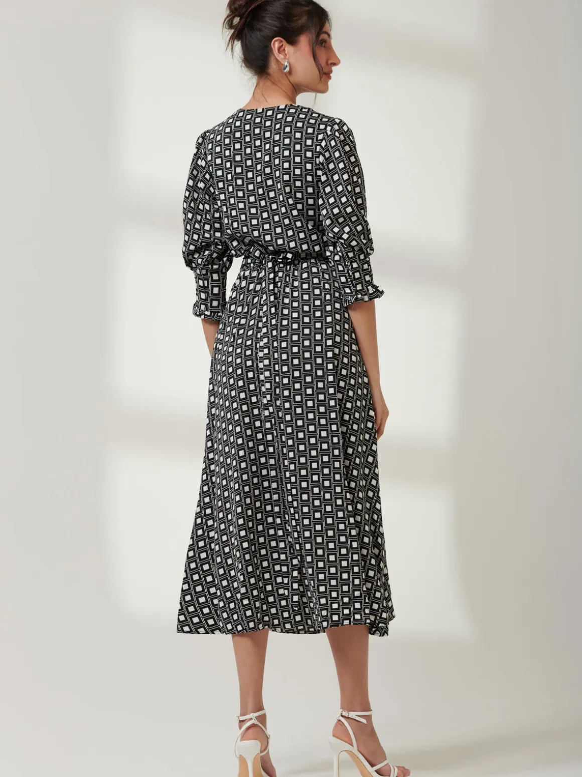 Peyton Wrap Puff Sleeve Midi Dress, Black Geo