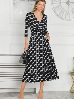 Quintella Jersey Side Split Maxi Dress, Black Geo