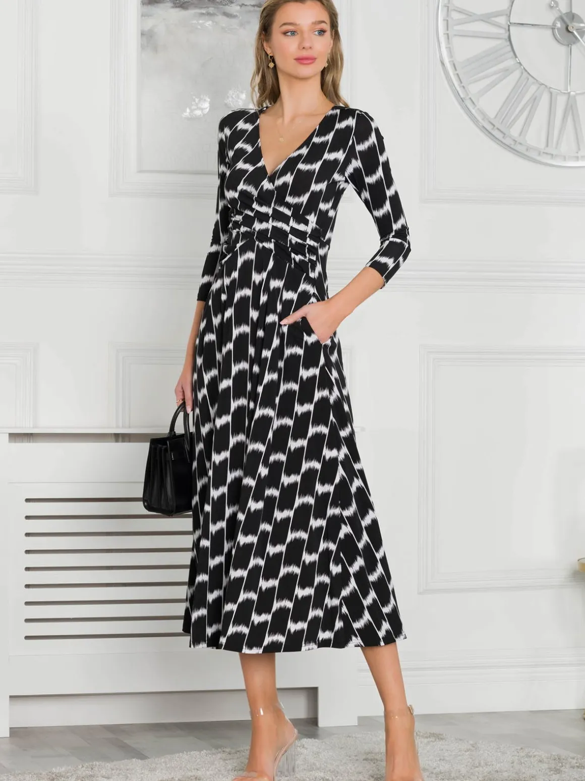 Quintella Jersey Side Split Maxi Dress, Black Geo
