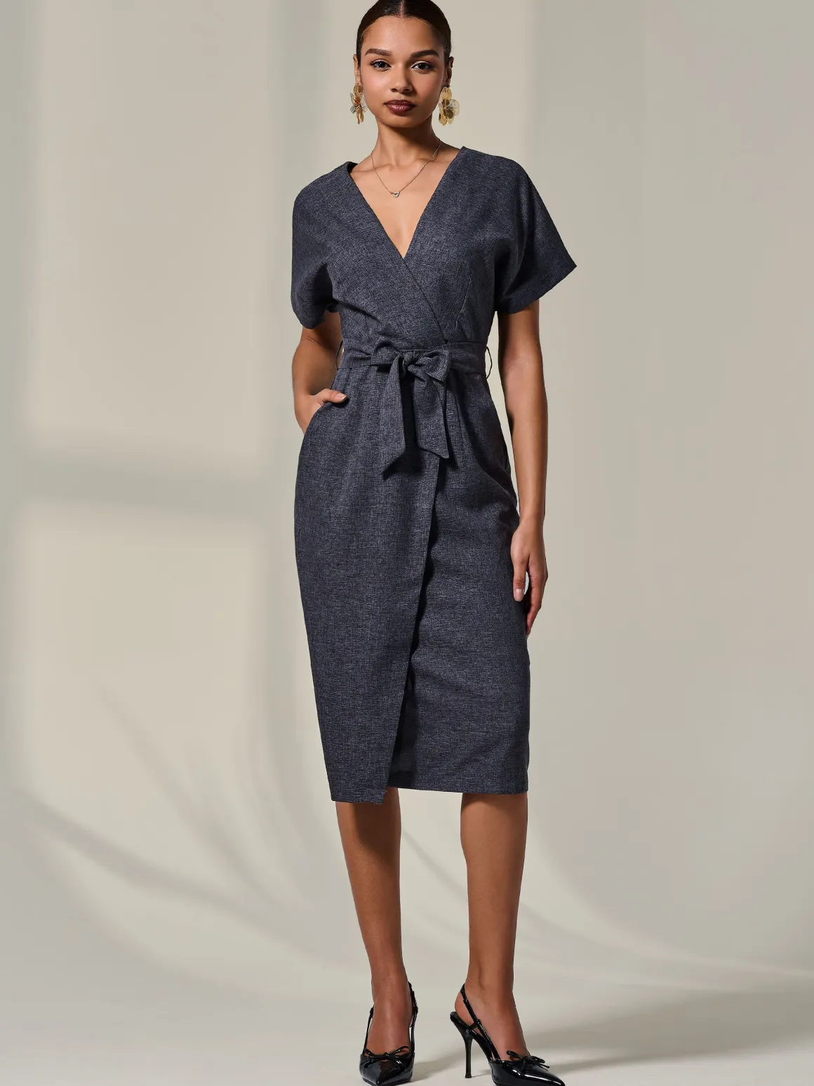 Short Sleeve Tie Waist Midi Dress, Dark Grey