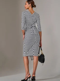 3/4 Sleeve Geo Shift Midi Dress, White Geo