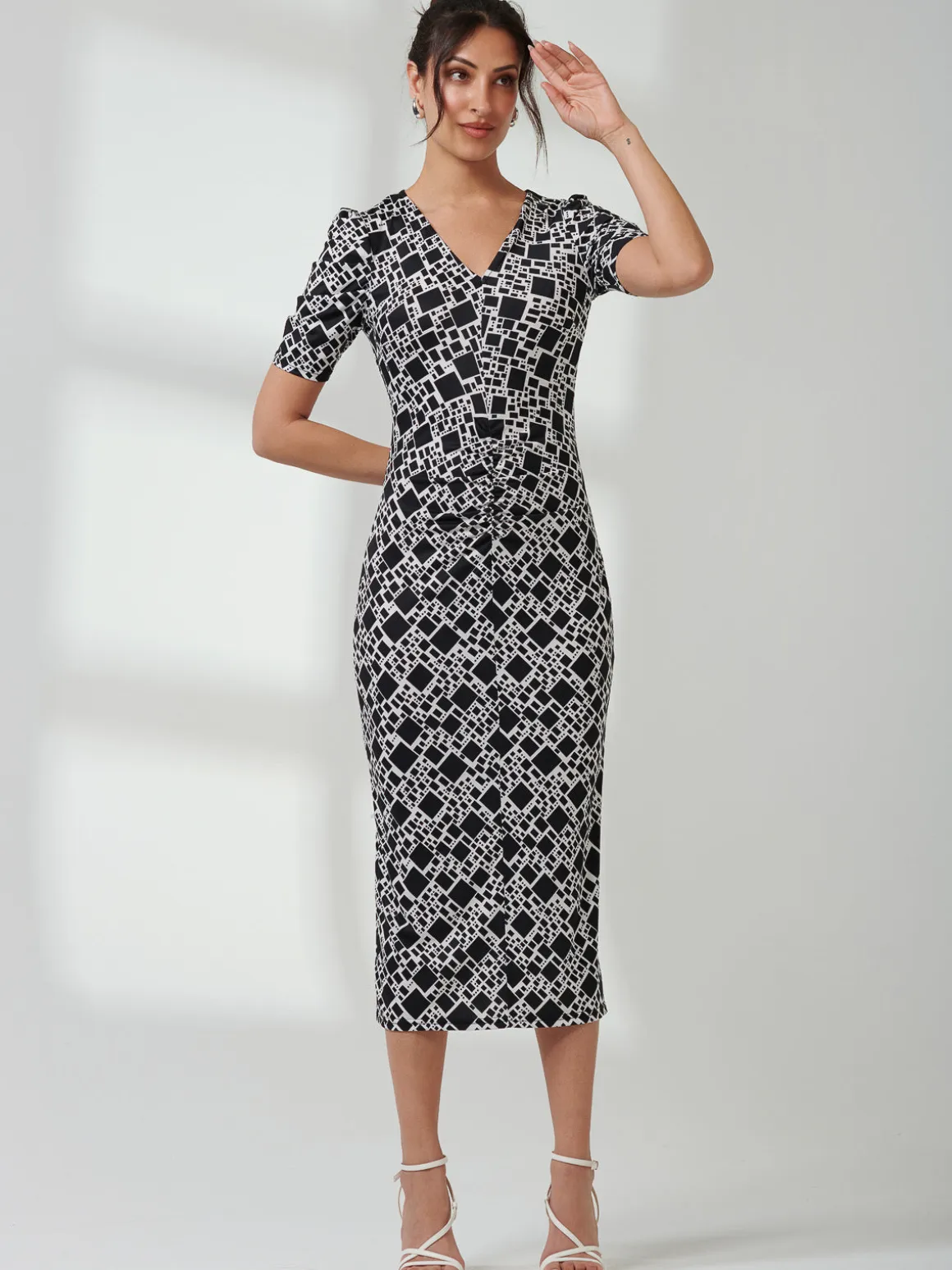 V Neck Bodycon Midi Dress, Black Geo