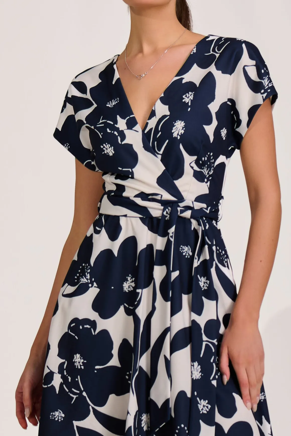 V Neck Print Scuba Midi Dress, Cream Floral