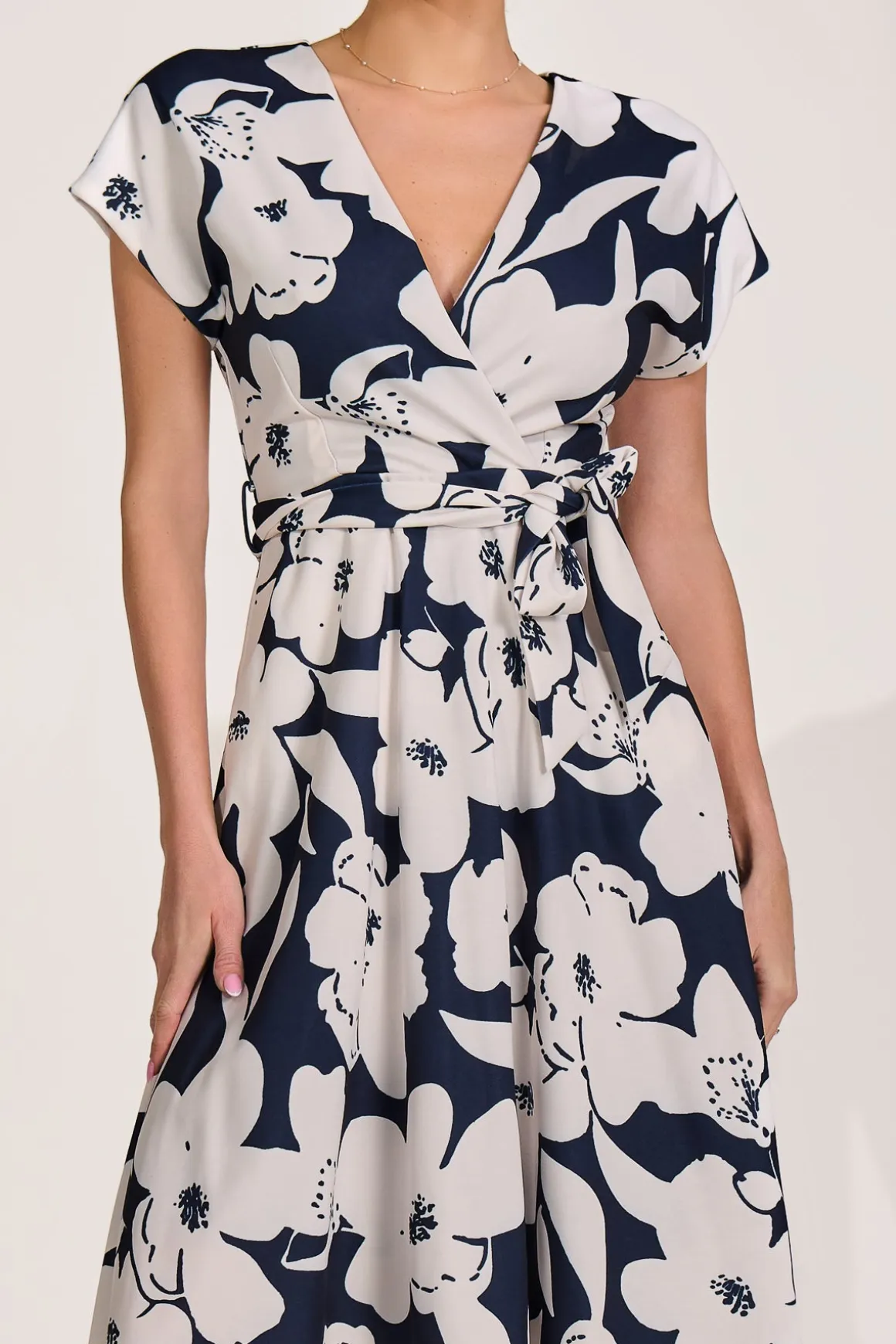 V Neck Print Scuba Midi Dress, Navy Floral